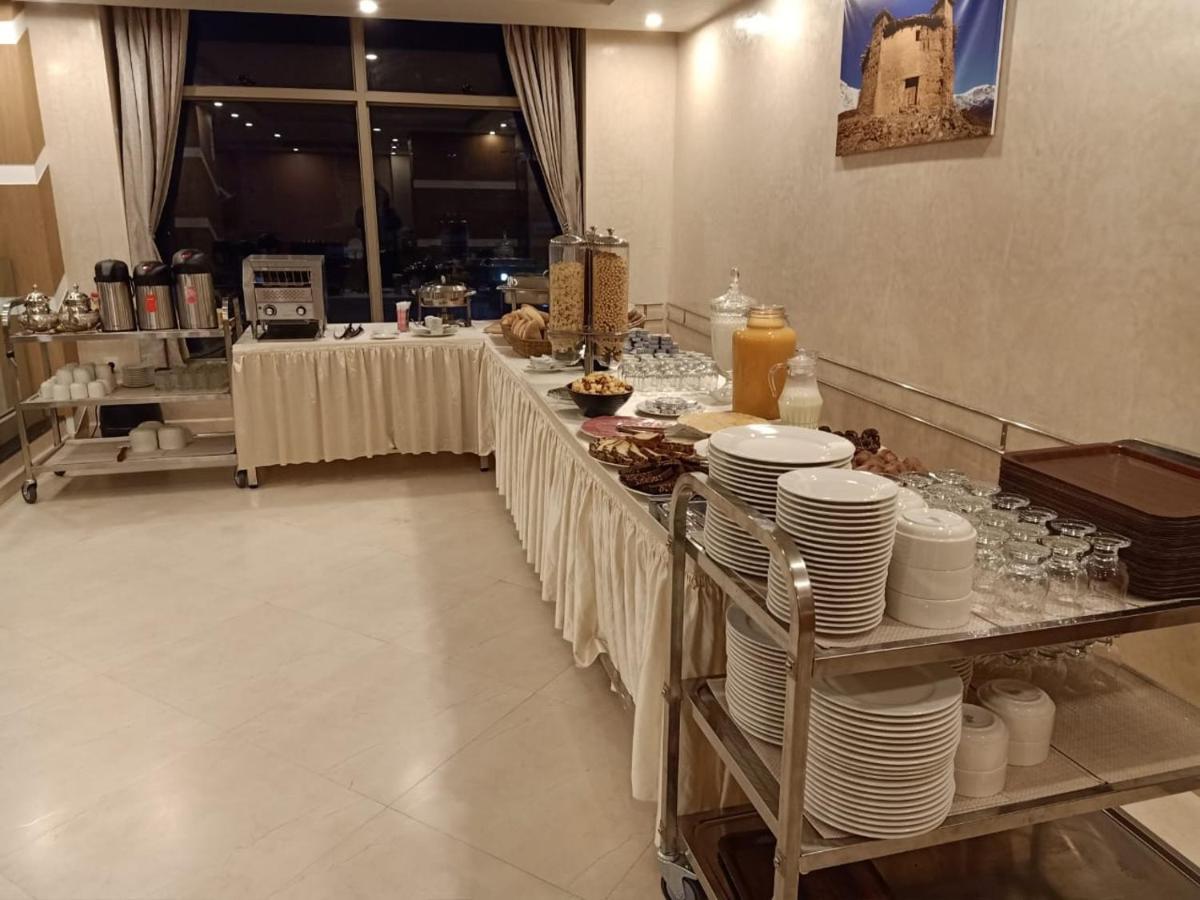 Hotel Makarim Tétouan 外观 照片