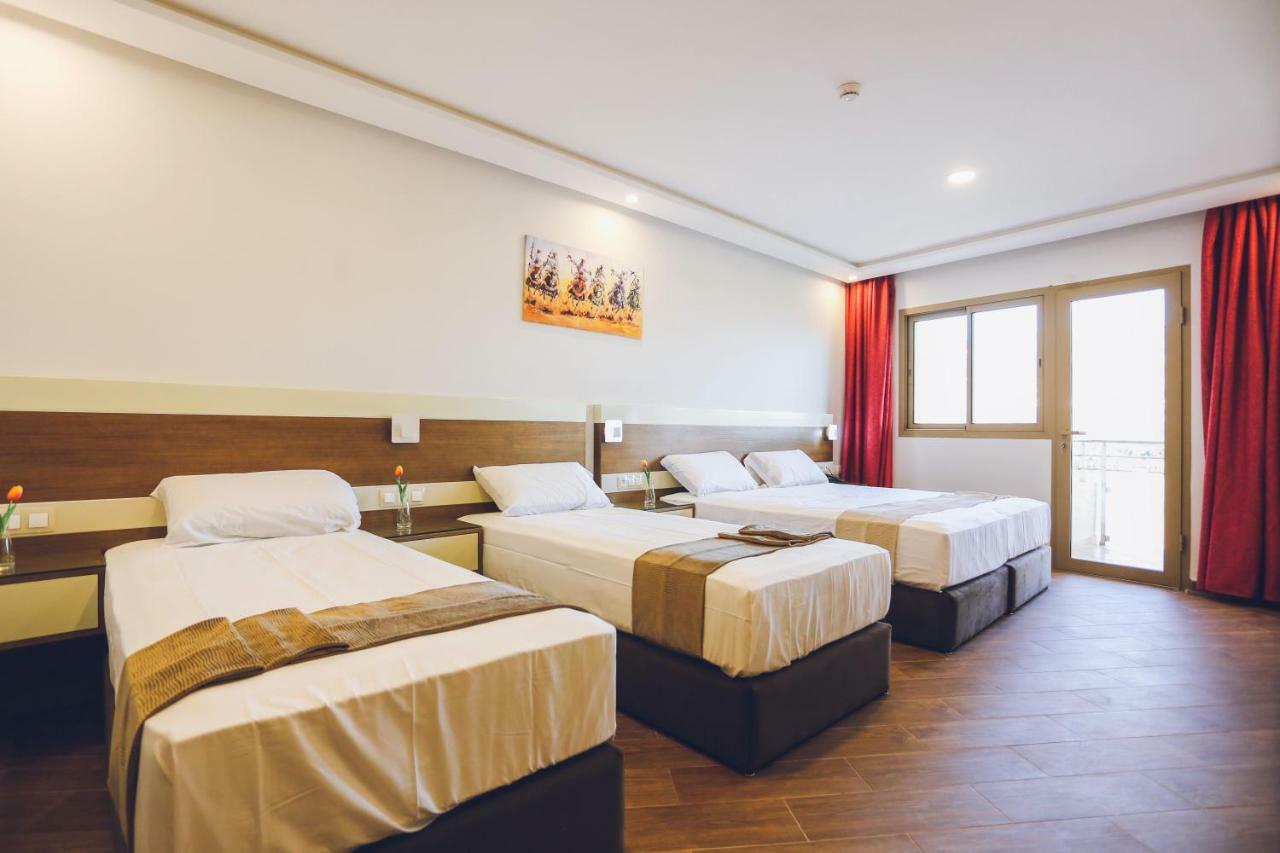 Hotel Makarim Tétouan 外观 照片